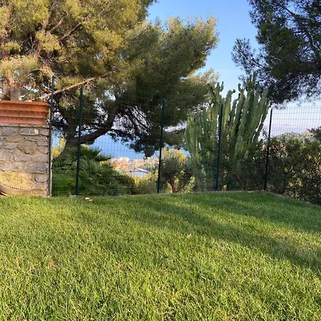 La Casa Di Eraldo 알라시오